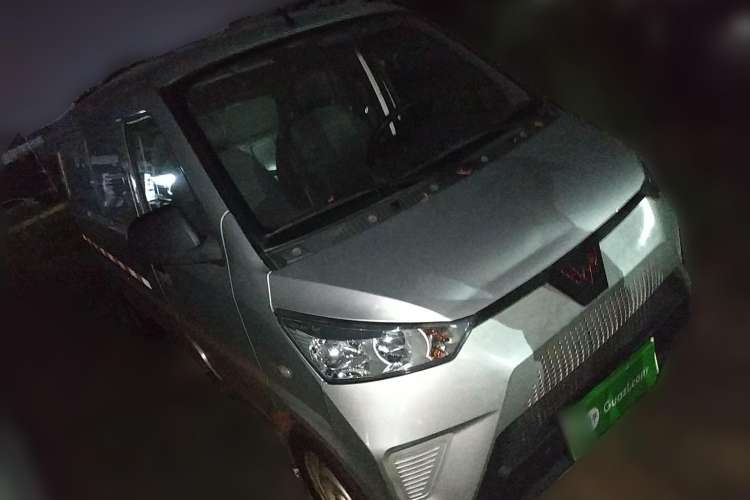 Used Wuling Electric Truck 2022 Affordable Model Anchi with 35.904 kWh Front Right 45 Deg