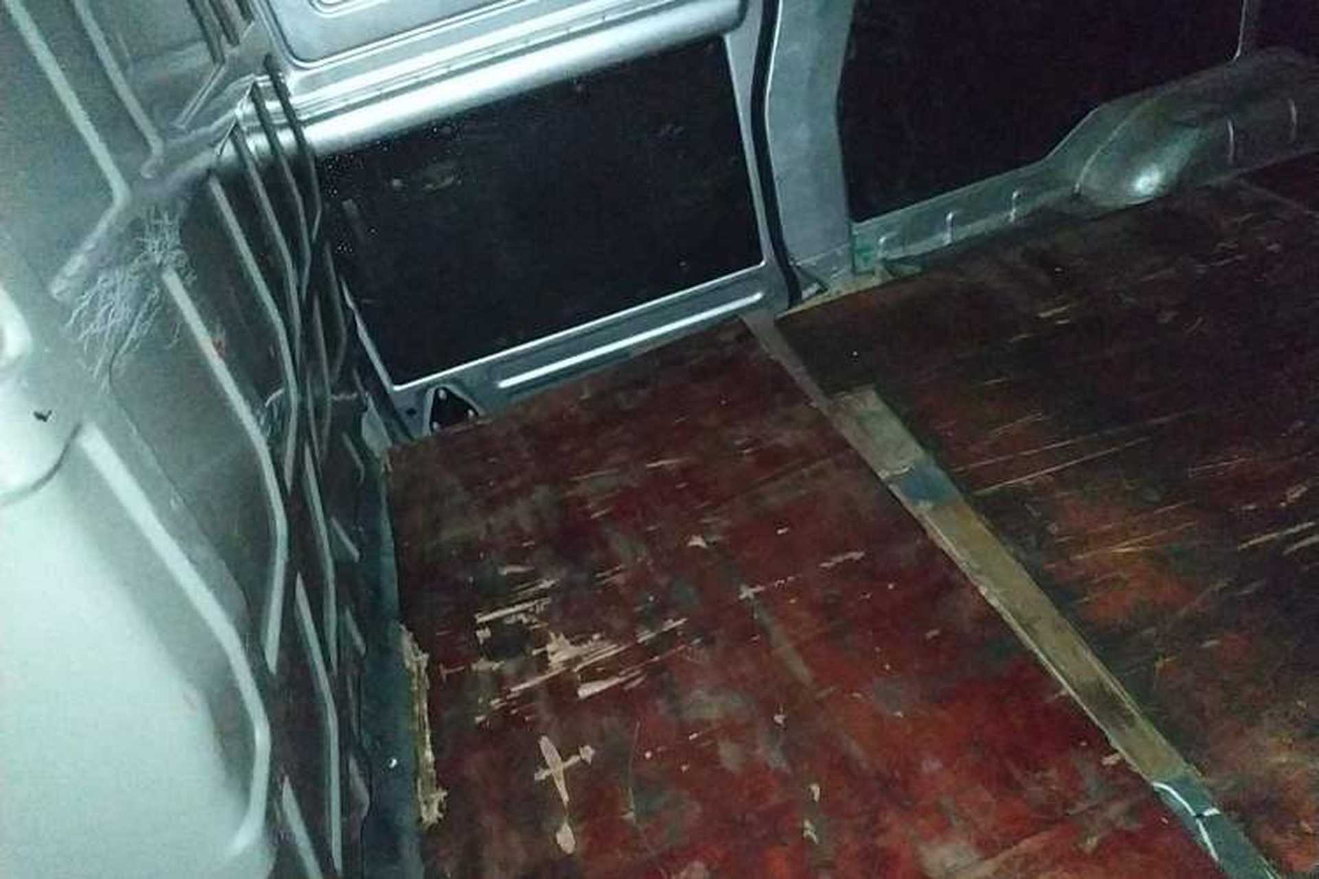 Used Wuling Electric Truck 2022 Affordable Model Anchi with 35.904 kWh Left Rear Seat