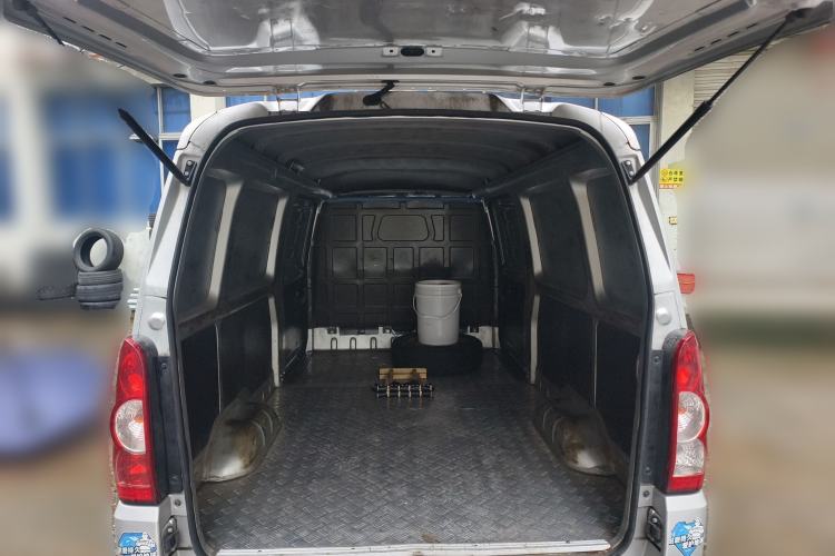 Used Wuling Electric Truck 2022 Affordable Model Anchi with 35.904 kWh Trunk