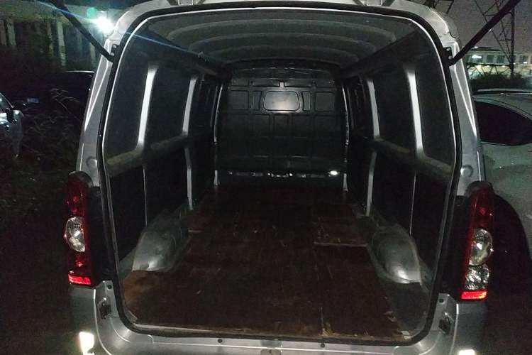 Used Wuling Electric Truck 2022 Affordable Model Anchi with 35.904 kWh Trunk