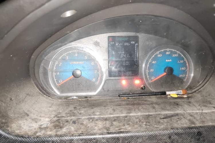 Used Wuling EV50 2020 All-Electric Van Logistics Vehicle with Ningde-Heated Battery Instrument Cluster