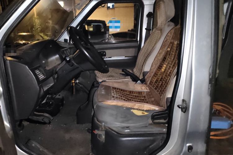Used Wuling EV50 2020 All-Electric Van Logistics Vehicle with Ningde-Heated Battery Left Front Seat