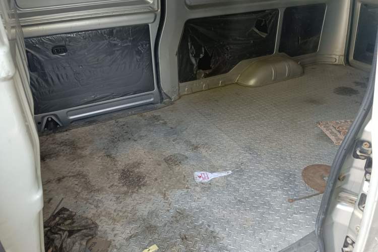 Used Wuling EV50 2020 Pure Electric Van Logistics Vehicle – Penghui Non-Heated Battery Left Rear Seat