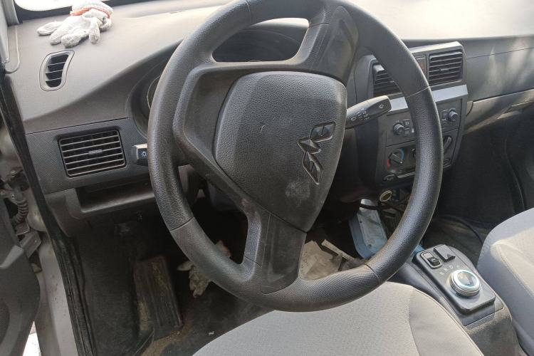 Used Wuling EV50 2020 Pure Electric Van Logistics Vehicle – Penghui Non-Heated Battery Steering Wheel