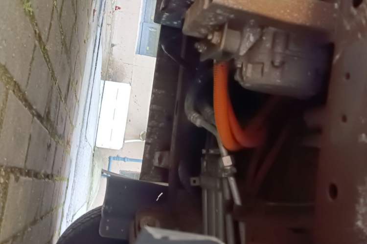 Used Wuling EV50 2020 Pure Electric Van Logistics Vehicle – Penghui Non-Heated Battery Chassis Front Right