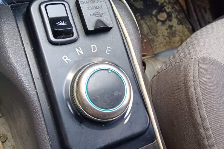 Used Wuling EV50 2020 Pure Electric Van Logistics Vehicle – Penghui Non-Heated Battery Gear Lever