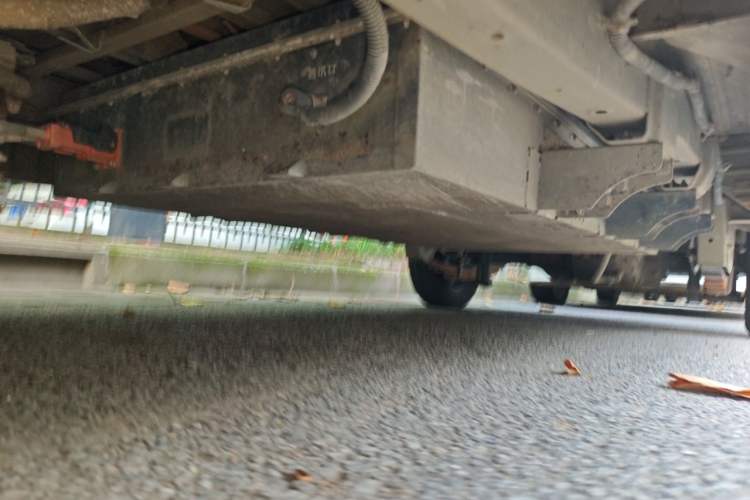 Used Wuling EV50 2020 Pure Electric Van Logistics Vehicle – Penghui Non-Heated Battery Chassis Front Left