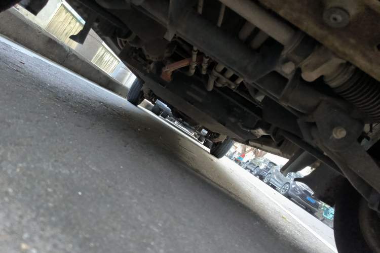 Used Wuling EV50 2020 Pure Electric Van Logistics Vehicle – Penghui Non-Heated Battery Chassis Front