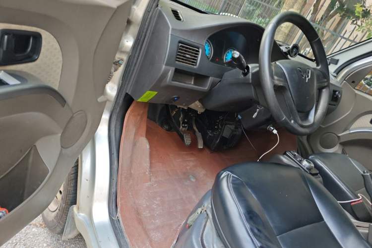 Used Wuling EV50 2020 Pure Electric Van Logistics Vehicle – Penghui Non-Heated Battery Driver Seat