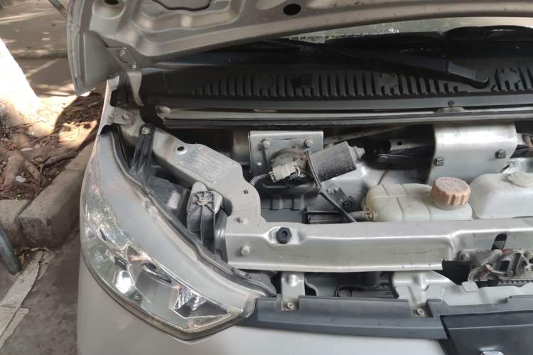 Used Wuling EV50 2020 Pure Electric Van Logistics Vehicle – Penghui Non-Heated Battery Engine Bay Right