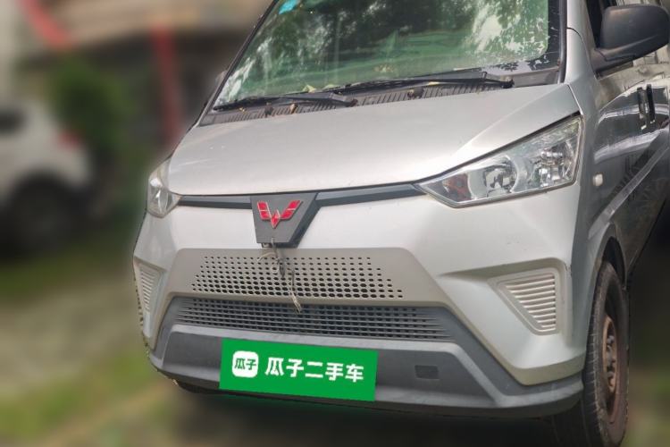 Used Wuling EV50 2020 Pure Electric Van Logistics Vehicle – Penghui Non-Heated Battery Front