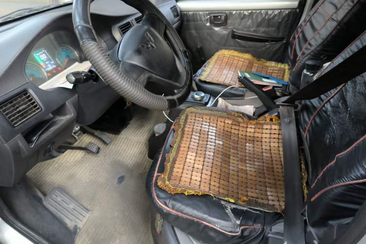 Used Wuling EV50 2020 Pure Electric Van Logistics Vehicle – Penghui Non-Heated Battery Left Front Seat