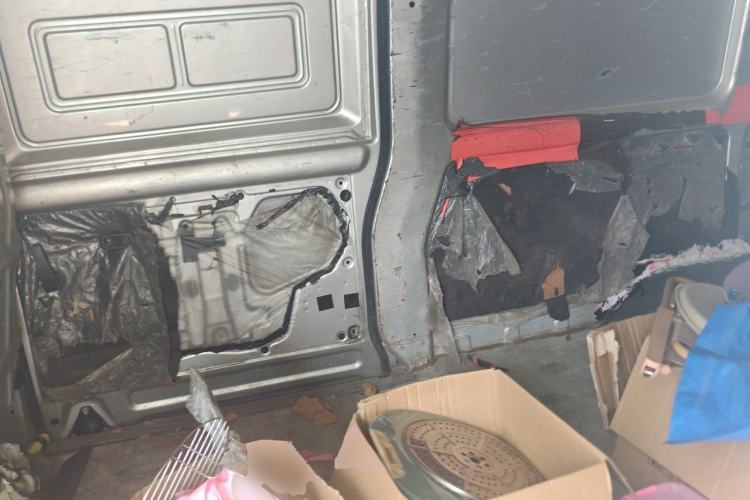 Used Wuling EV50 2020 Pure Electric Van Logistics Vehicle – Penghui Non-Heated Battery Left Rear Seat