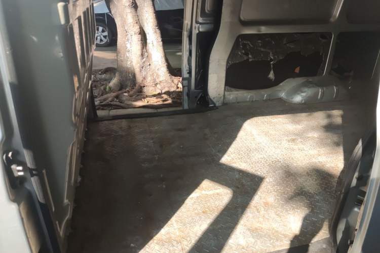 Used Wuling EV50 2020 Pure Electric Van Logistics Vehicle – Penghui Non-Heated Battery Left Rear Seat