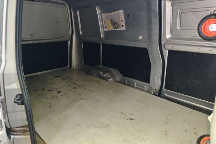 Used Wuling EV50 2020 Pure Electric Van Logistics Vehicle – Penghui Non-Heated Battery Left Rear Seat