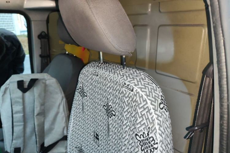 Used Wuling EV50 2020 All-Electric Van Logistics Vehicle with Ningde-Heated Battery Left Rear Seat