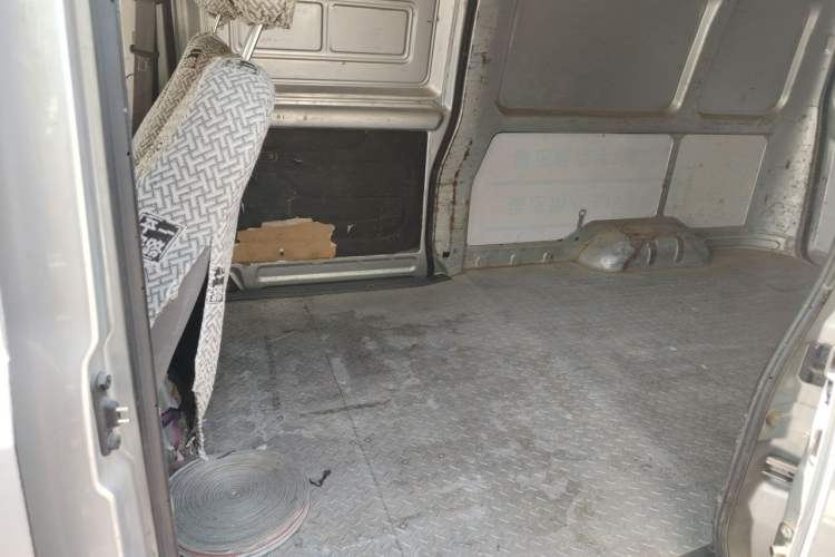 Used Wuling EV50 2020 Pure Electric Van Logistics Vehicle – Penghui Non-Heated Battery Left Rear Seat