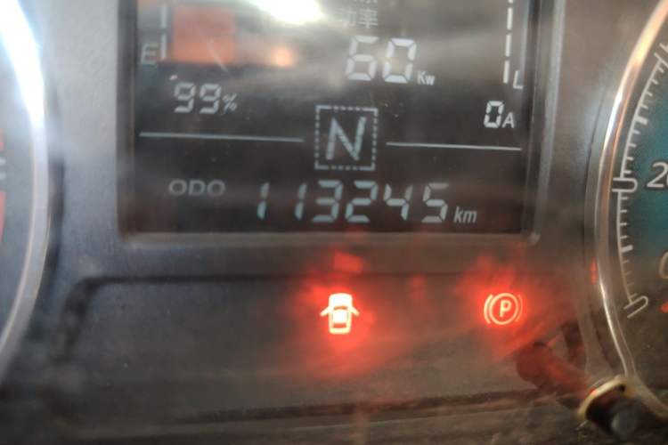 Used Wuling EV50 2020 Pure Electric Van Logistics Vehicle – Penghui Non-Heated Battery Odometer Close Up