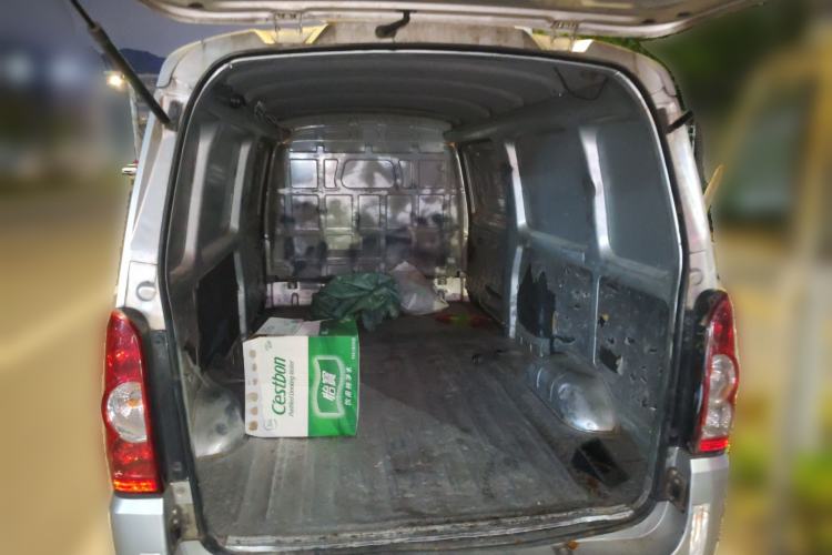 Used Wuling EV50 2020 All-Electric Van Logistics Vehicle with Ningde-Heated Battery Trunk