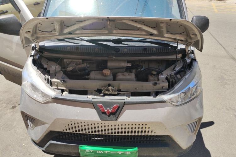 Used Wuling EV50 2021 Box-Type Logistics Vehicle Bocreat Ningde 41.86 kWh Liugong Electric Control System Engine Bay