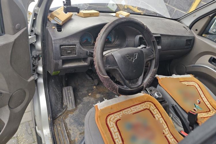 Used Wuling EV50  Center Console