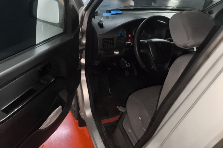 Used Wuling EV50 2021 5-Seater Version Ningde 41.86 kWh Driver Seat