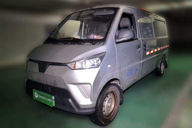 Used Wuling EV50 2021 Van Logistics Vehicle Lishen 41.6kWh Tongyu Electric Control System