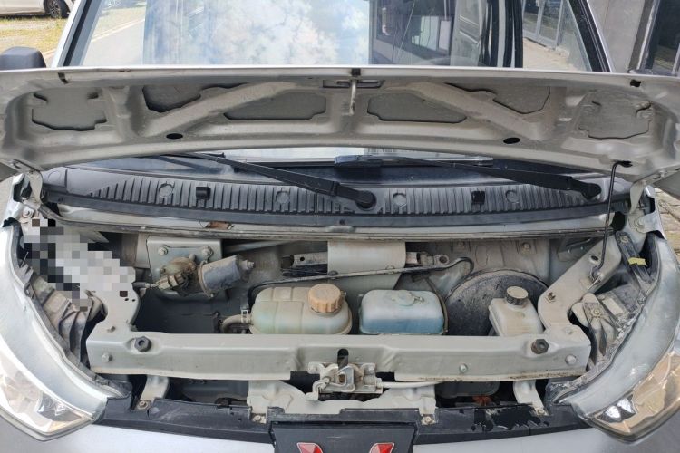 Used Wuling EV50 2021 Van Logistics Vehicle Huishitong Ningde 41.86 kWh Liu Electric Control System Engine Bay