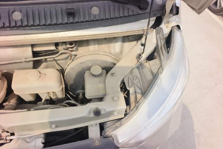 Used Wuling EV50 2021 Van Logistics Vehicle - Huishitong Ningde 41.86 kWh Inovance 2nd-Generation Electric Control System Engine Bay Left