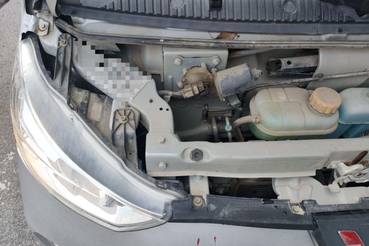 Used Wuling EV50 2021 Van Logistics Vehicle Huishitong Ningde 41.86 kWh Liu Electric Control System Engine Bay Right