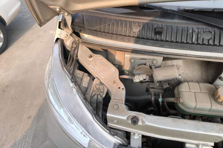 Used Wuling EV50 2021 Van Logistics Vehicle - Huishitong Penghui 43.2kWh Inovance 2nd-Generation Electric Control System Engine Bay Right