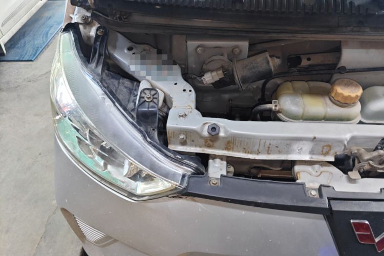 Used Wuling EV50 2021 Van Logistics Vehicle - Huishitong Penghui 43.2kWh Inovance 2nd-Generation Electric Control System Engine Bay Right