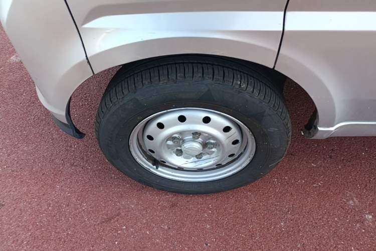 Used Wuling EV50 2021 Van Logistics Vehicle - Huishitong Ningde 41.86 kWh Inovance 2nd-Generation Electric Control System Exterior 4