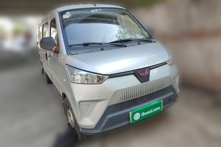 Used Wuling EV50 2021 Van Logistics Vehicle - Huishitong Ningde 41.86 kWh Inovance 2nd-Generation Electric Control System Front Right 45 Deg