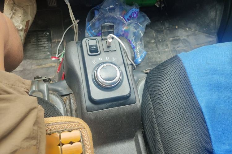Used Wuling EV50 2021 Van Logistics Vehicle Huishitong Ningde 41.86 kWh Liu Electric Control System Gear Lever