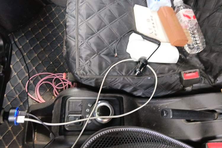 Used Wuling EV50 2021 Box-Type Logistics Vehicle Bocreat Ningde 41.86 kWh Liugong Electric Control System Gear Lever