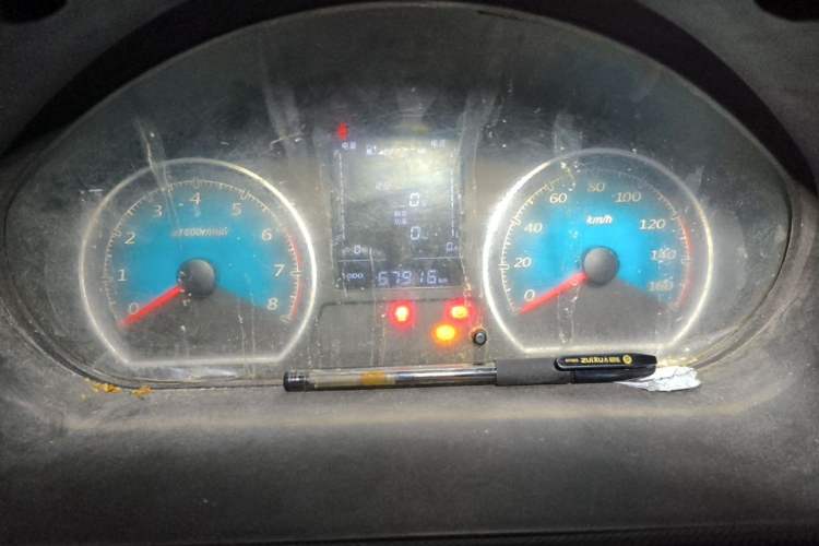 Used Wuling EV50 2021 Van Logistics Vehicle Lishen 41.6kWh Tongyu Electric Control System Instrument Cluster