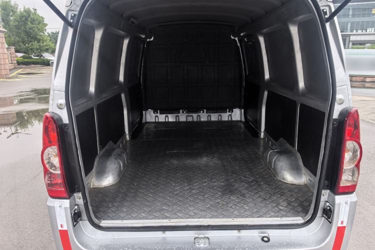 Used Wuling EV50 2021 Van Logistics Vehicle - Huishitong Ningde 41.86 kWh Inovance 2nd-Generation Electric Control System Interior 1