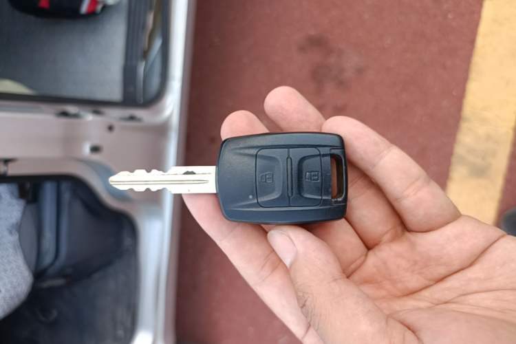 Used Wuling EV50 2021 Van Logistics Vehicle - Huishitong Ningde 41.86 kWh Inovance 2nd-Generation Electric Control System Interior 1