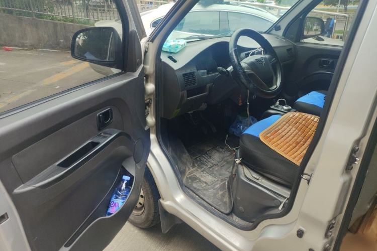 Used Wuling EV50 2021 Van Logistics Vehicle Huishitong Ningde 41.86 kWh Liu Electric Control System Interior 3