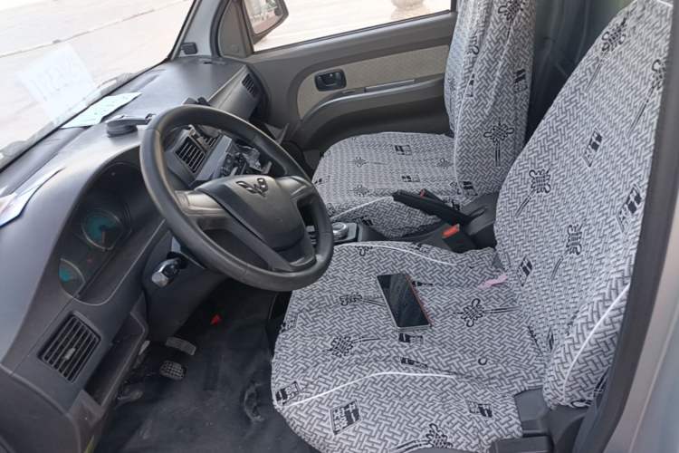 Used Wuling EV50 2021 Van Logistics Vehicle - Huishitong Ningde 41.86 kWh Inovance 2nd-Generation Electric Control System Left Front Seat