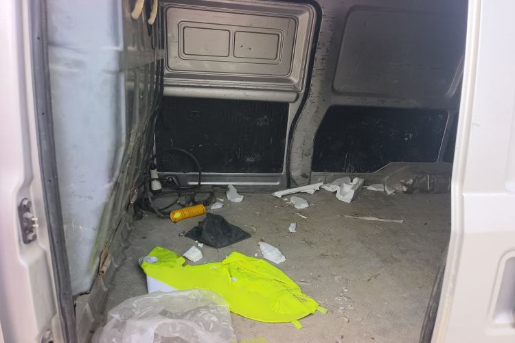 Used Wuling EV50 2021 Van Logistics Vehicle - Huishitong Ningde 41.86 kWh Inovance 2nd-Generation Electric Control System Left Rear Seat