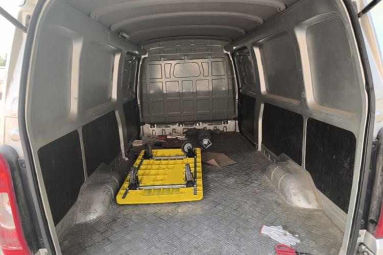 Used Wuling EV50 2021 Van Logistics Vehicle - Huishitong Penghui 43.2kWh Inovance 2nd-Generation Electric Control System Left Rear Seat