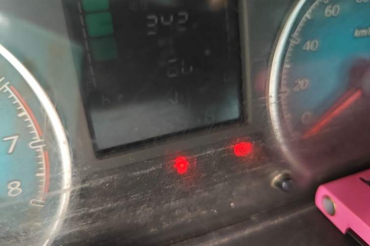 Used Wuling EV50 2021 Van Logistics Vehicle - Huishitong Ningde 41.86 kWh Inovance 2nd-Generation Electric Control System Odometer Close Up