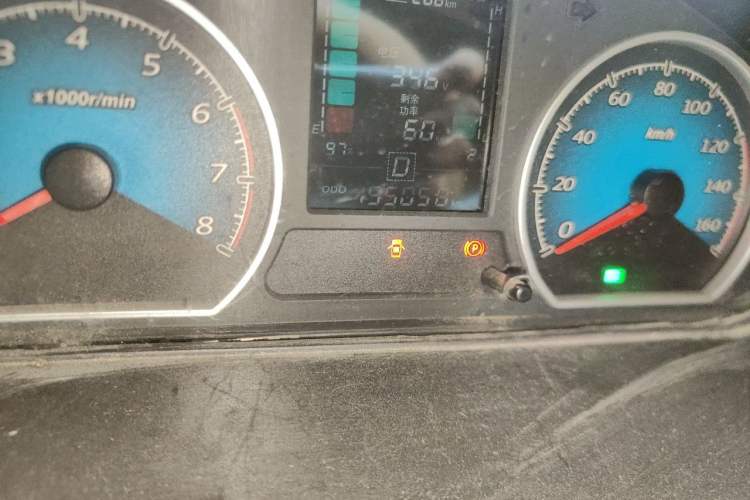 Used Wuling EV50 2021 Van Logistics Vehicle - Huishitong Ningde 41.86 kWh Inovance 2nd-Generation Electric Control System Odometer Close Up