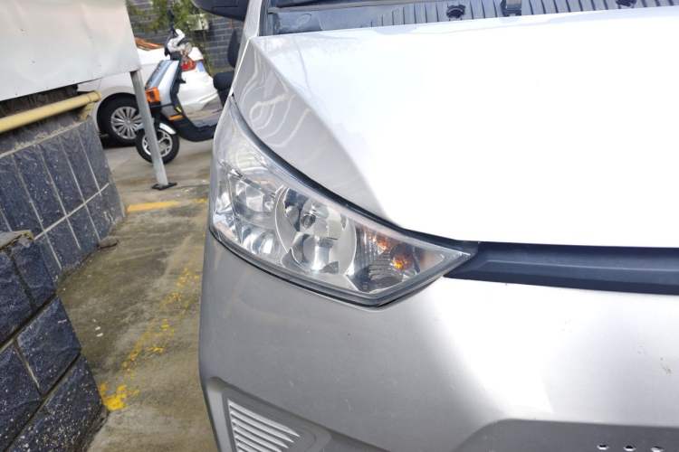 Used Wuling EV50  Right Front Headlight