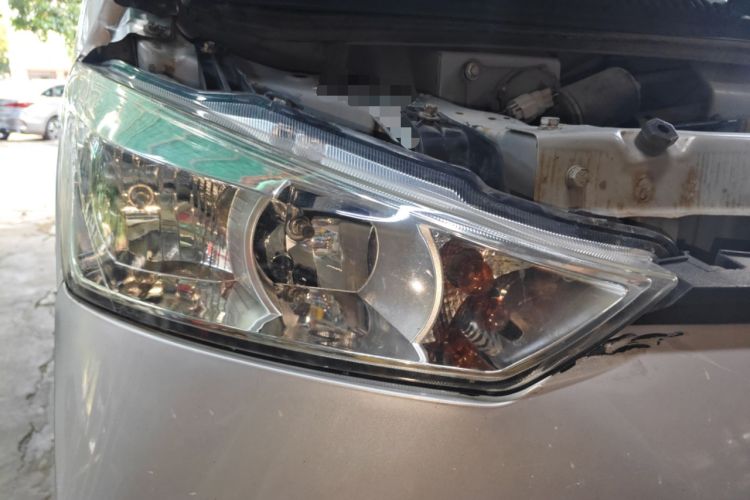 Used Wuling EV50 2021 Van Logistics Vehicle - Huishitong Penghui 43.2kWh Inovance 2nd-Generation Electric Control System Right Front Headlight