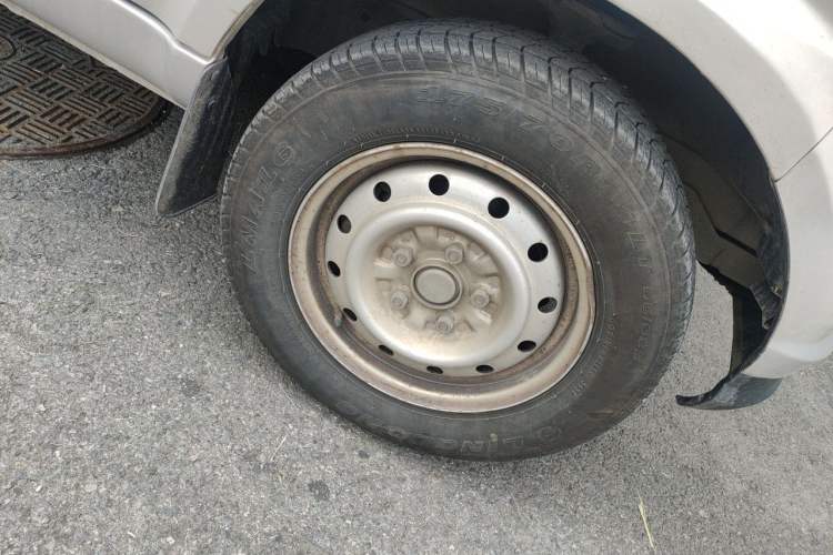 Used Wuling EV50 2021 Van Logistics Vehicle Huishitong Ningde 41.86 kWh Liu Electric Control System Right Front Wheel Hub