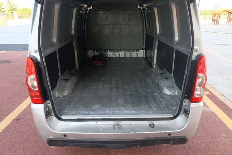 Used Wuling EV50 2021 Van Logistics Vehicle - Huishitong Ningde 41.86 kWh Inovance 2nd-Generation Electric Control System Trunk
