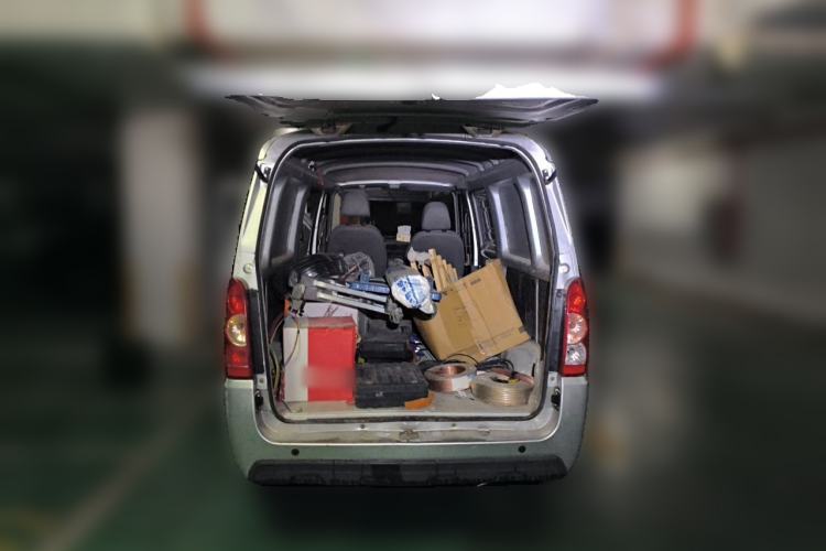 Used Wuling EV50 2021 Van Logistics Vehicle Lishen 41.6kWh Tongyu Electric Control System Trunk